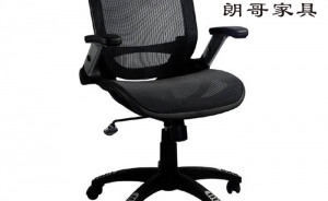 當辦公椅臟了時，我們應該如何進行清潔？